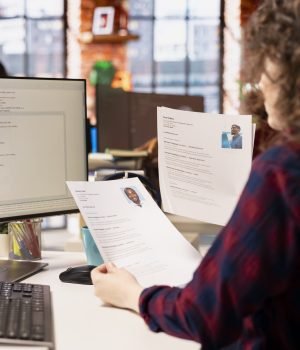Why DIY Resume Templates Do Not Work for Mid-Level and Senior Roles